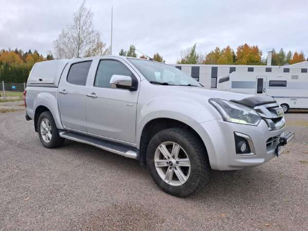 Isuzu D-max