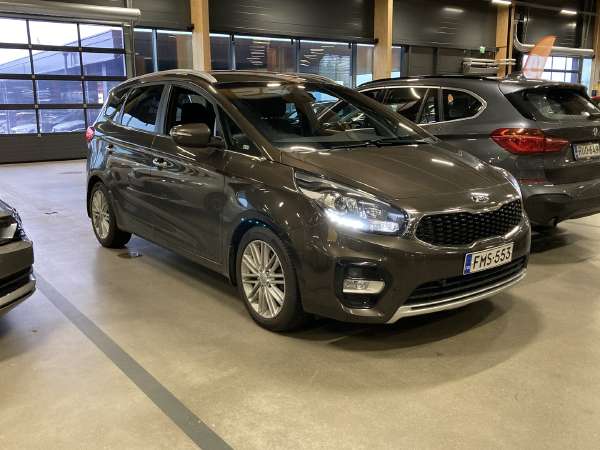 Kia Carens