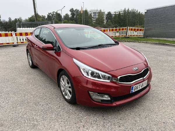 Kia Proceed