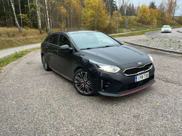 Kia Proceed