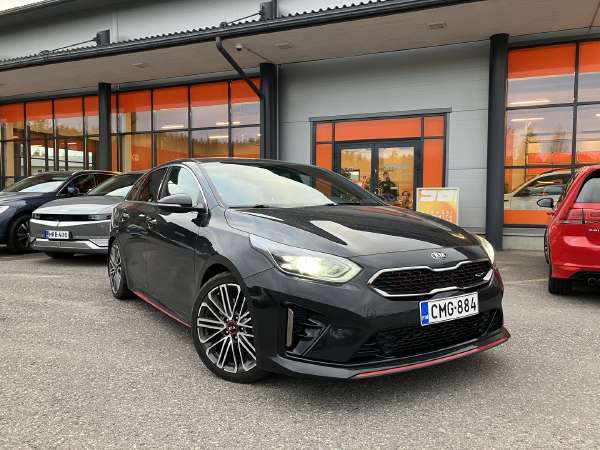 Kia Proceed