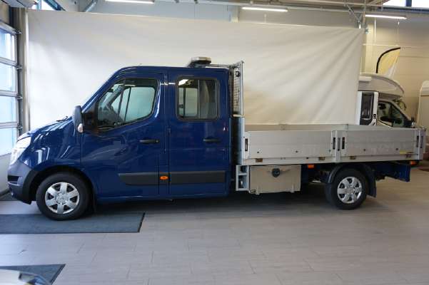 Nissan Nv400