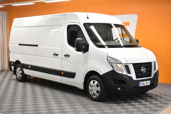 Nissan Nv400