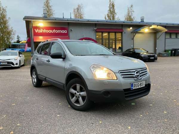 Nissan Qashqai+2