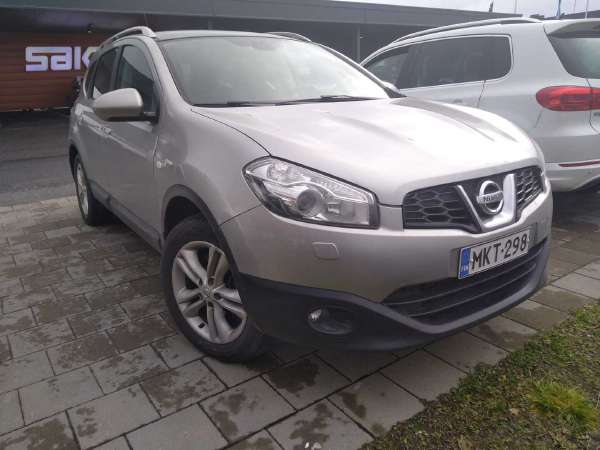 Nissan Qashqai+2