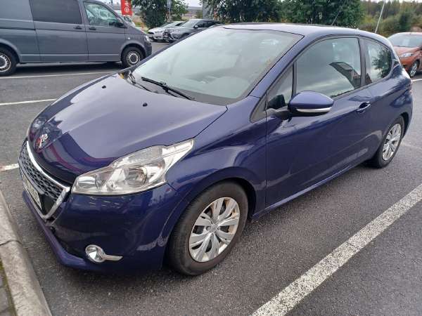 Peugeot 208