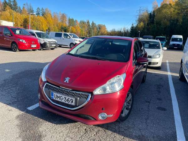 Peugeot 208