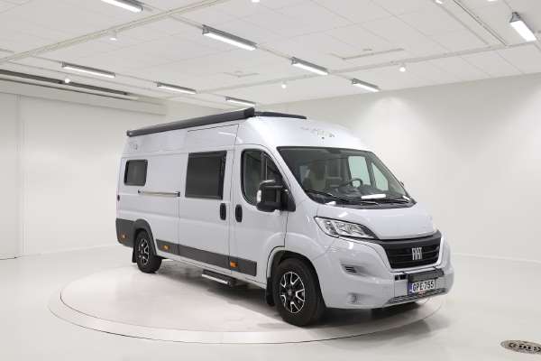 Roadcar Van R 640