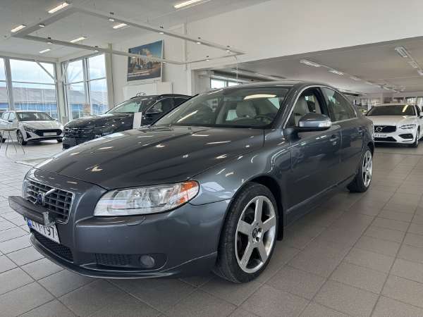 Volvo S80