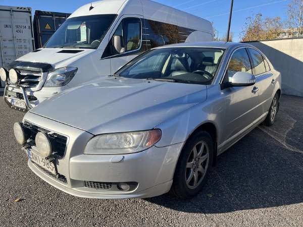 Volvo S80