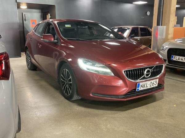 Volvo V40