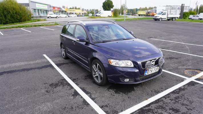 Volvo V50