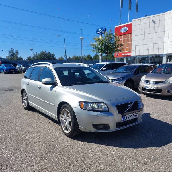 Volvo V50