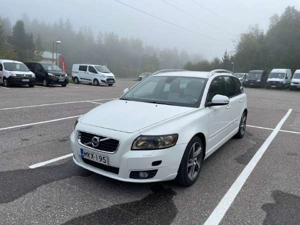 Volvo V50