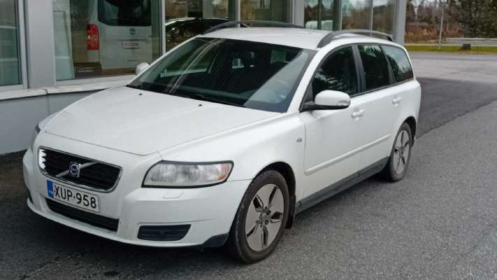 Volvo V50