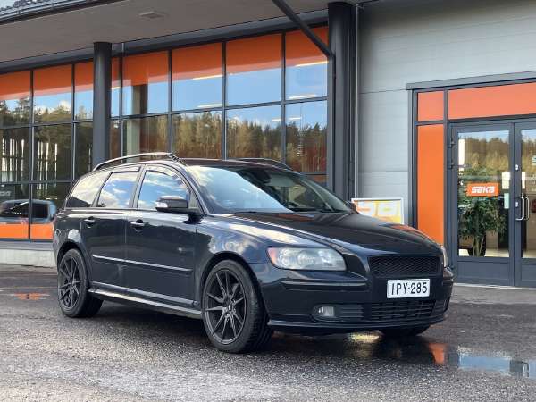 Volvo V50