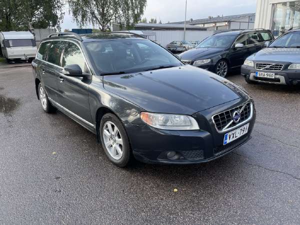 Volvo V70 D3  Momemtum