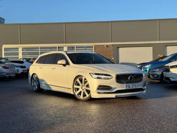 Volvo V90