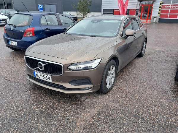 Volvo V90