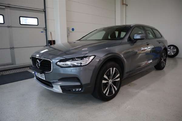 Volvo V90 Cross Country