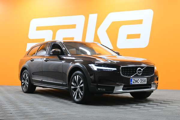 Volvo V90 Cross Country