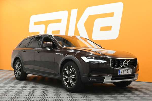 Volvo V90 Cross Country