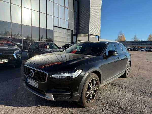 Volvo V90 Cross Country