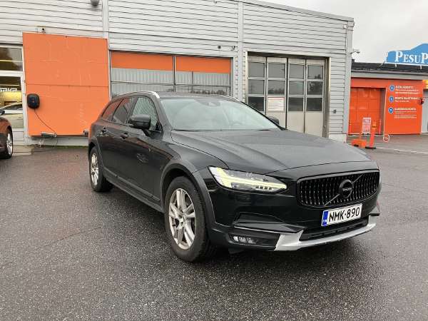 Volvo V90 Cross Country