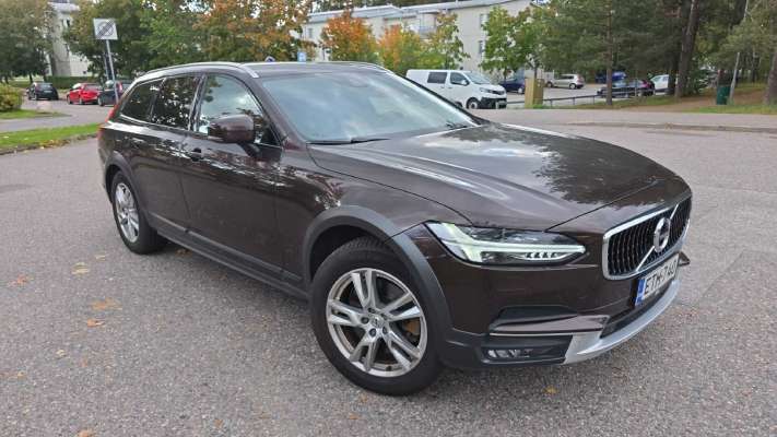 VOLVO V90 CROSS COUNTRY